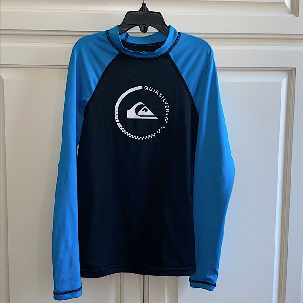 Quicksilver Surf shirt UPF 50+ size Boys Size 12/M